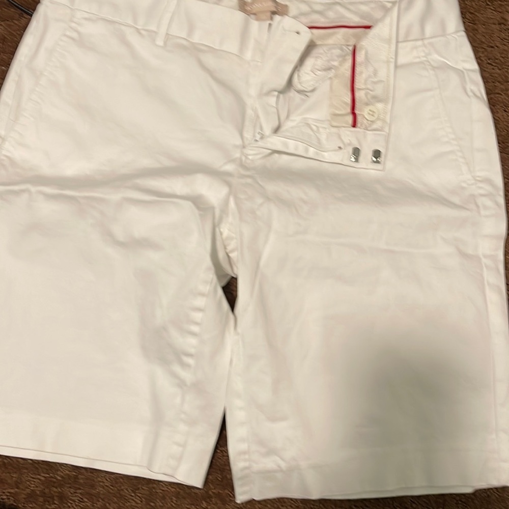 BANANA REPUBLIC SATEEN BERMUDA SHORTS